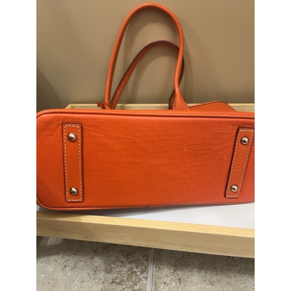 Dooney Bourke Russel Orange Embossed Logo Retro GRAFICA Graffiti Large - Picture 13 of 16